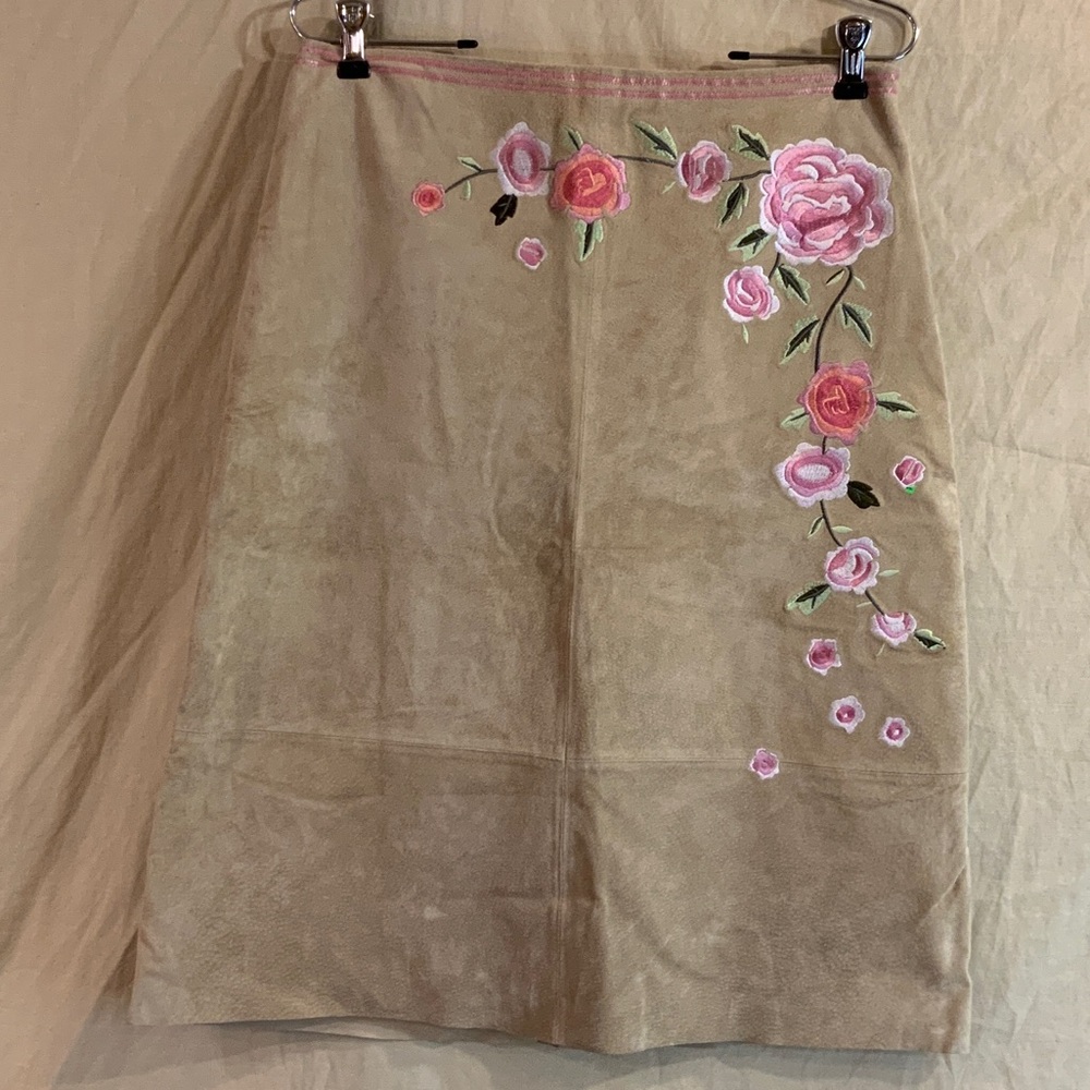 Moda International Tan 100% Leather A-Line Skirt with Pink Floral Embroidery